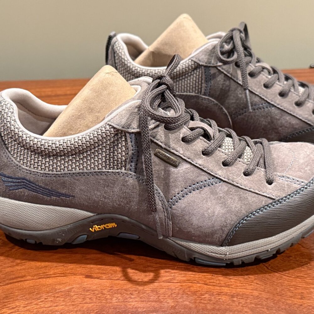DANSKO Women's Paisley Suede Waterproof shoes size 39